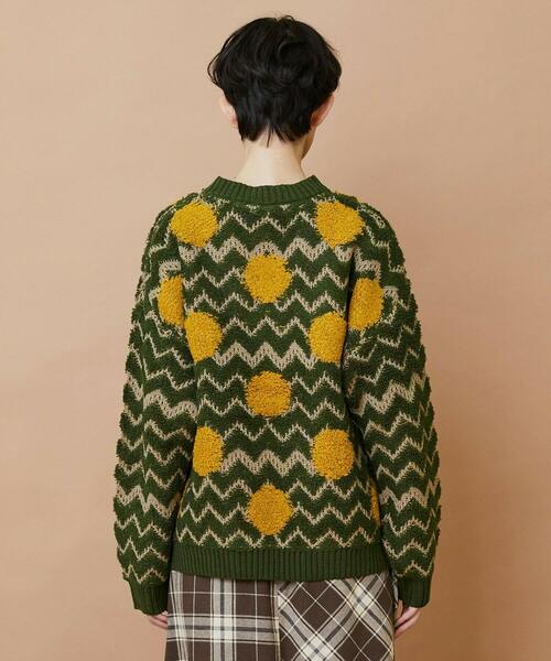 FRAPBOIS（フラボア）の「ウェーブドット プルオーバー（ニット/セーター・レディース・カーキ/グレー・2/1）」の4枚目の写真