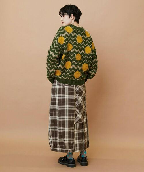 FRAPBOIS（フラボア）の「ウェーブドット プルオーバー（ニット/セーター・レディース・カーキ/グレー・2/1）」の11枚目の写真