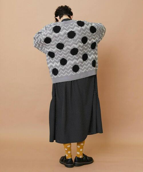 FRAPBOIS（フラボア）の「ウェーブドット プルオーバー（ニット/セーター・レディース・カーキ/グレー・2/1）」の17枚目の写真
