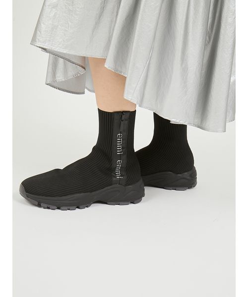 emmi(エミ)の「ギャザーディテールボリュームスカート(スカート・レディース・アイボリー/ブラック/シルバー・0/1)」の11枚目の写真