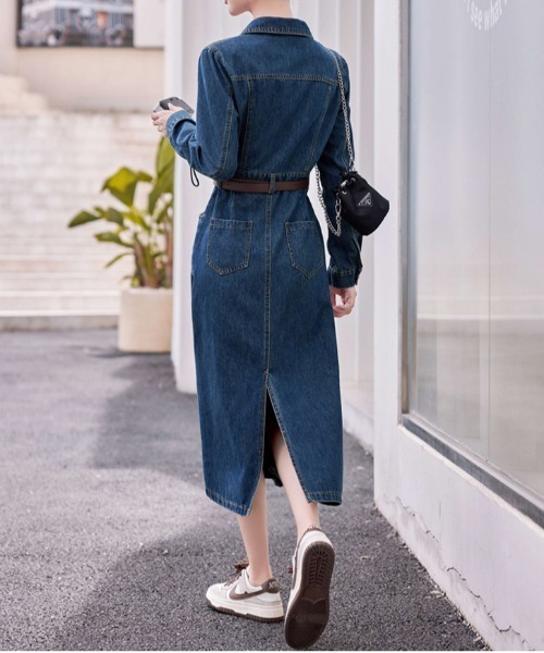 &soiree(アンドソワレ)の「ベルト付きタイトデニムワンピース(ワンピース・レディース・インディゴブルー・X-LARGE/LARGE/MEDIUM/SMALL)」の5枚目の写真