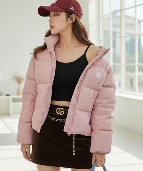 MLB Korea(エムエルビーコリア)の「【MLB KOREA/エムエルビーコリア】Basic Curve Padding Down JKT/ ベーシック カーブ パディング ダウンジャケット(ダウンジャケット/コート・メンズ・クリーム/ブラック/ライトピンク・S/M)」の3枚目の写真