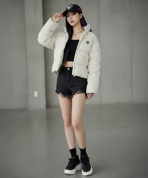 MLB Korea(エムエルビーコリア)の「【MLB KOREA/エムエルビーコリア】Basic Curve Padding Down JKT/ ベーシック カーブ パディング ダウンジャケット(ダウンジャケット/コート・メンズ・クリーム/ブラック/ライトピンク・S/M)」の11枚目の写真