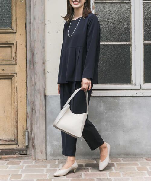 URBAN RESEARCH DOORS（アーバンリサーチドアーズ）の「ペプラムトップスセットアップ | セレモニー/オフィス/セットアップ/オケージョン/入卒式/お呼ばれ（セットアップ・レディース・ネイビー/ブラック・SMALL/MEDIUM）」の3枚目の写真