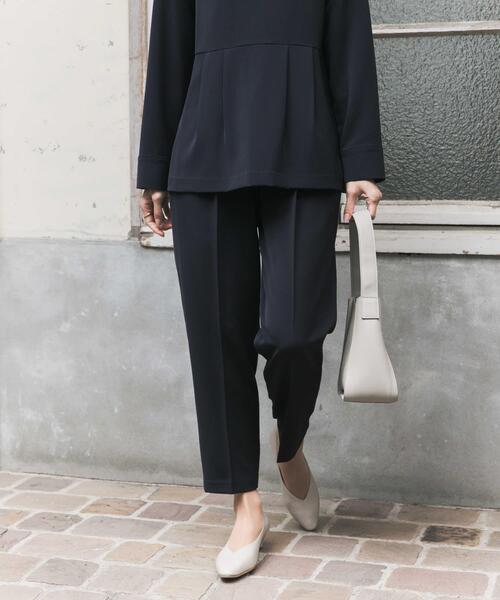 URBAN RESEARCH DOORS（アーバンリサーチドアーズ）の「ペプラムトップスセットアップ | セレモニー/オフィス/セットアップ/オケージョン/入卒式/お呼ばれ（セットアップ・レディース・ネイビー/ブラック・SMALL/MEDIUM）」の7枚目の写真