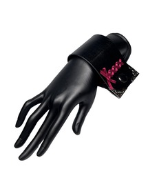 Otori.（オトリ）の「宵病みバニーカフス『灯台』（ブレスレット）」