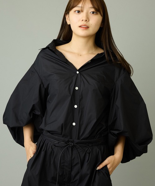 FLUMOR(フラマー)の「メモリータフタボリュームブラウス(シャツ/ブラウス・レディース・ブラック/ピンク・38)」の12枚目の写真