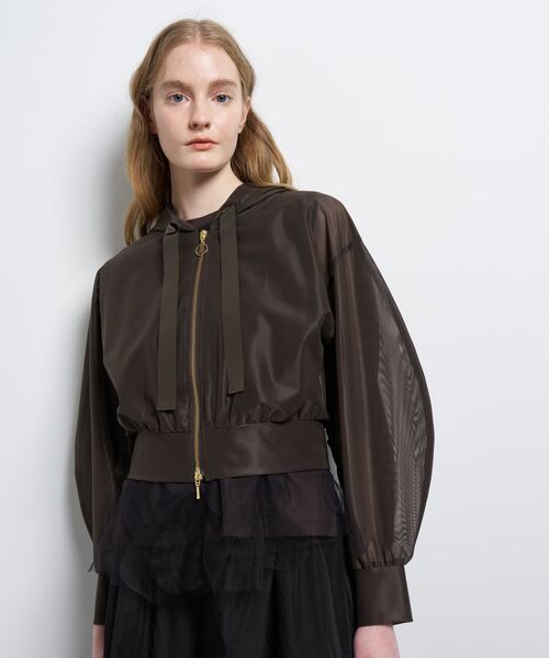 LANVIN en Bleu(ランバンオンブルー)の「サテンラッセルフーディー(シャツ/ブラウス・レディース・オフホワイト/ブラック/ブラウン・38)」の9枚目の写真