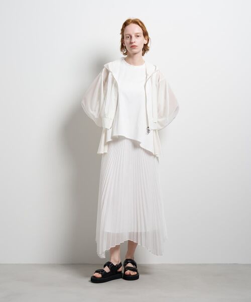LANVIN en Bleu(ランバンオンブルー)の「サテンラッセルフーディー(シャツ/ブラウス・レディース・オフホワイト/ブラック/ブラウン・38)」の12枚目の写真
