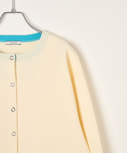 BAYFLOW（ベイフロー）の「[ニットタンク付き]2Pセットハイゲージニットカーディガン（カーディガン/ボレロ・レディース・グレー/オフホワイト/ネイビー・FREE）」の16枚目の写真