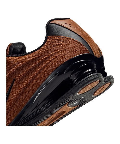 NIKE(ナイキ)の「【NIKE meets emmi】SHOX Z(スニーカー・レディース・ブラウン・23.5/24/24.5/25.5/25/23)」の9枚目の写真