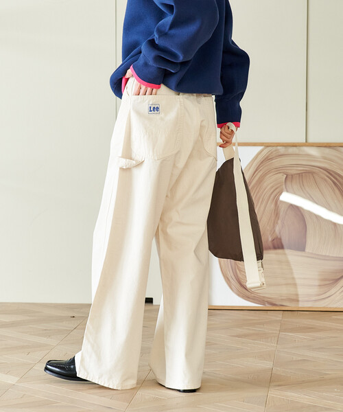 FREAK'S STORE(フリークスストア)の「Lee × FREAK'S STORE/リー 別注 WIDE PAINTER PANTS/別注 ワイド ペインターパンツ(デニムパンツ・レディース・オフホワイト/ブルー/ネイビー・SMALL/MEDIUM)」の2枚目の写真