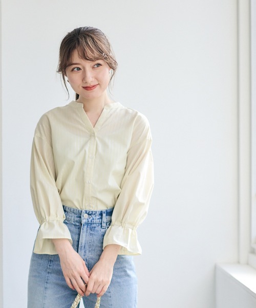 12Twelve Agenda（トゥエルブ　アジェンダ）の「ラメストライプキャンディスリーブシャツブラウス（シャツ/ブラウス・レディース・オフホワイト/イエロー/ブルー・M）」の21枚目の写真