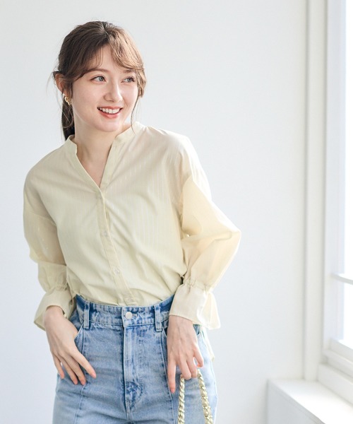 12Twelve Agenda（トゥエルブ　アジェンダ）の「ラメストライプキャンディスリーブシャツブラウス（シャツ/ブラウス・レディース・オフホワイト/イエロー/ブルー・M）」の17枚目の写真