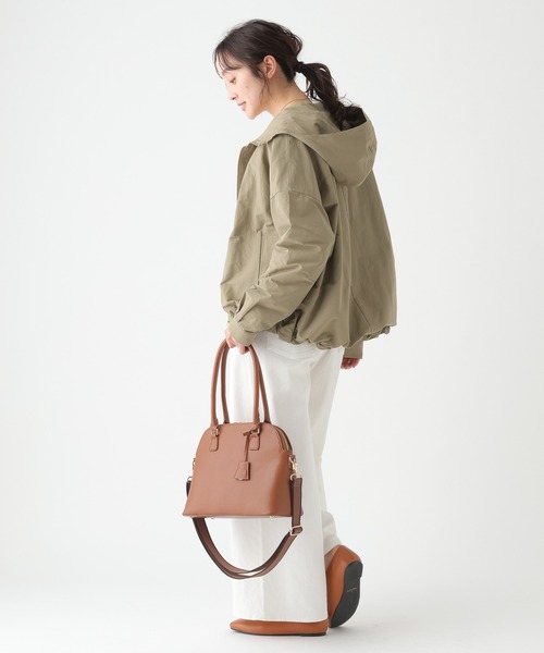 Elura(エルーラ)の「フーデットショートブルゾン/661903(ブルゾン・レディース・ブラック/ベージュ/カーキ・FREE)」の17枚目の写真