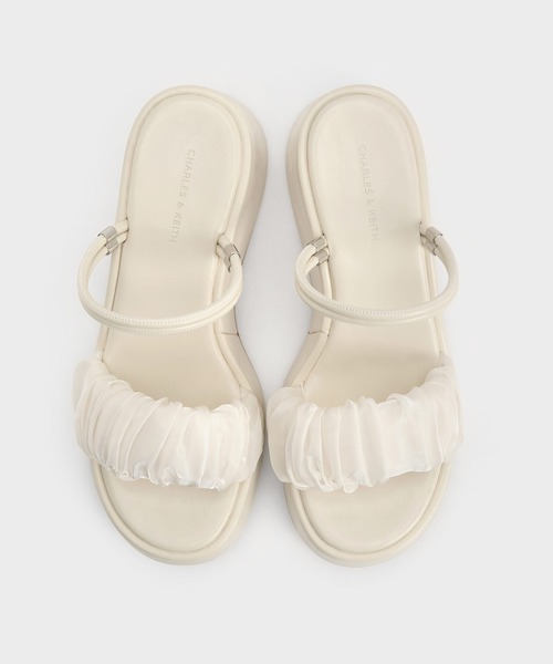 CHARLES & KEITH(チャールズ & キース)の「ルーシュドストラップ プラットフォームウェッジ(サンダル・レディース・ブラック系その他2/ホワイト・25.5cm/25cm/24.5cm/23.5cm/23cm/22.5cm)」の6枚目の写真
