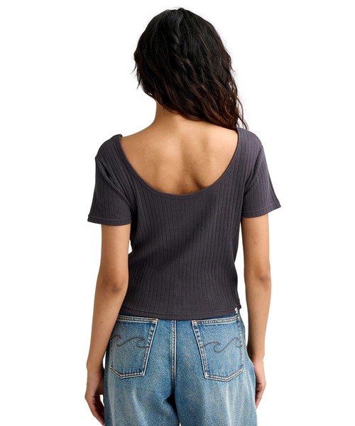 BILLABONG（ビラボン）の「BILLABONG ウィメンズ 2WAY BABY FIT RIB TE  【2026年春夏モデル】/ビラボンリブトップス（Tシャツ/カットソー・レディース・アイボリー/ブルー系その他/オフホワイト・MEDIUM）」の4枚目の写真