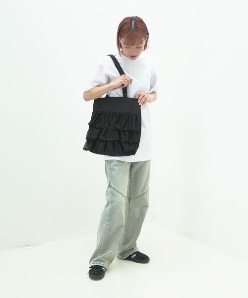 Lee（リー）の「【LEE/リー】【夏を彩る涼感メッシュ】メッシュフリル トートバッグ 大人可愛い 透け感 シアー素材（トートバッグ・レディース・ブラック/ホワイト・FREE）」の8枚目の写真