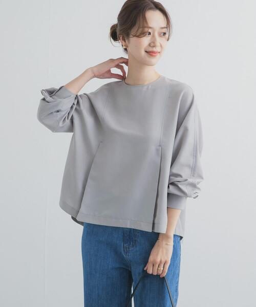 URBAN RESEARCH DOORS（アーバンリサーチドアーズ）の「タックフレアペプラムブラウス（シャツ/ブラウス・レディース・ブラック/グレー系その他・FREE）」の5枚目の写真