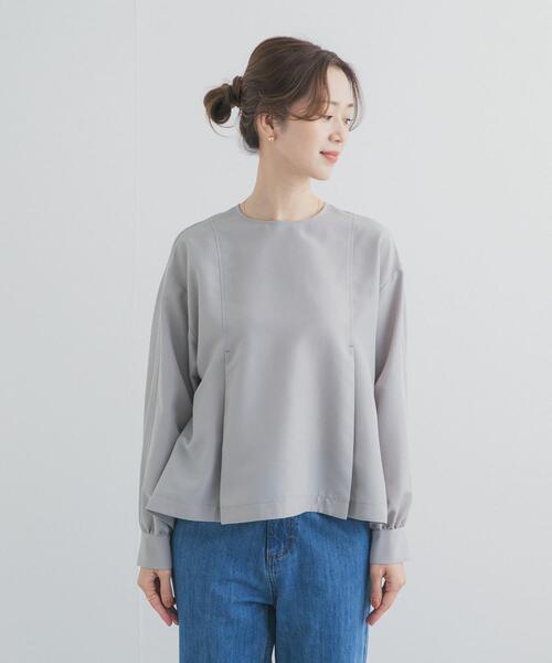 URBAN RESEARCH DOORS（アーバンリサーチドアーズ）の「タックフレアペプラムブラウス（シャツ/ブラウス・レディース・ブラック/グレー系その他・FREE）」の9枚目の写真