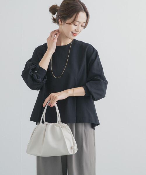 URBAN RESEARCH DOORS（アーバンリサーチドアーズ）の「タックフレアペプラムブラウス（シャツ/ブラウス・レディース・ブラック/グレー系その他・FREE）」の20枚目の写真