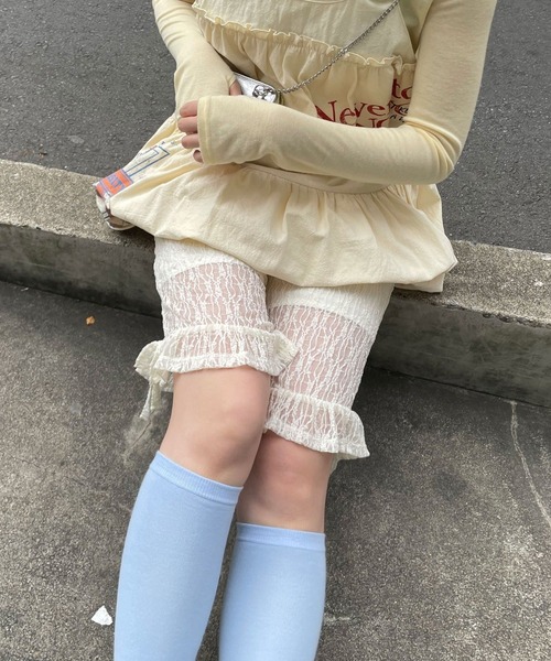 CIAOPANIC（チャオパニック）の「裾フリルレースバイカーショーツ（その他パンツ・レディース・カーキ/アイボリー・ONE SIZE）」の3枚目の写真