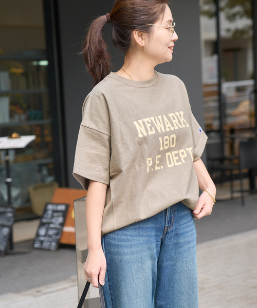 Champion(チャンピオン)の「別注【CHAMPION/チャンピオン】 for JS RW9.4oz T-SHIRT(Tシャツ/カットソー・レディース・チャコールグレー/アイボリー/ネイビー/イエロー/グリーン・MEDIUM)」の10枚目の写真