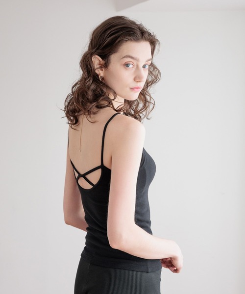 bijorie（ビジュリィ）の「【bijorie】[もちもちコットン]カップ付きバッククロスキャミ／NEW BASIC（インナーウェア/肌着・レディース・オートミール/ブラック・MEDIUM/LARGE/LG）」の13枚目の写真