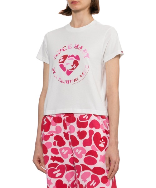 APEE BY A BATHING APE(エイピーバイアベイシングエイプ)の「CAMO APEE BABY PRINTED TEE #2(Tシャツ/カットソー・レディース・グレー/レッド/ホワイト・SMALL/X-SMALL)」の7枚目の写真