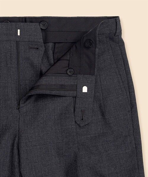 BROOKS BROTHERS(ブルックスブラザーズ)の「ウール ソリッド プリーテッド トラウザーズ Traditional(スラックス・メンズ・チャコール・31inch/32inch/33inch/34inch/30inch)」の4枚目の写真