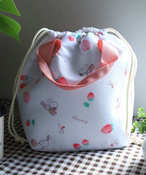 SNOOPY(スヌーピー)の「SNOOPY スヌーピー 巾着トートバッグ 保冷バッグ(トートバッグ・レディース・ホワイト系2/ホワイト系1・FREE)」の4枚目の写真