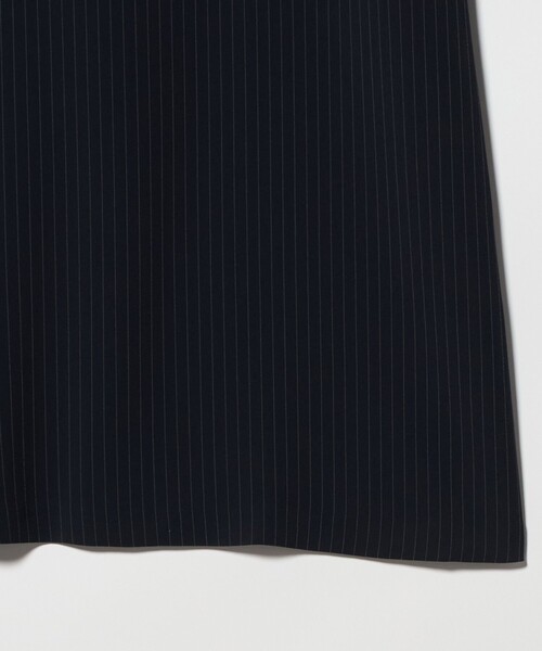 UNITED ARROWS(ユナイテッドアローズ)の「Drapy ピンストライプ ショートスリーブ ワンピース ‐ウォッシャブル‐(ワンピース・レディース・その他1・38/36)」の9枚目の写真