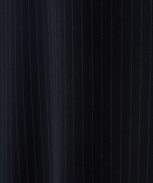 UNITED ARROWS(ユナイテッドアローズ)の「Drapy ピンストライプ ショートスリーブ ワンピース ‐ウォッシャブル‐(ワンピース・レディース・その他1・38/36)」の4枚目の写真
