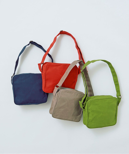 PAR ICI KLASSISK（パーリッシィクラシスク）の「【WEB限定】ateliers PENELOPE BOXショルダーBAG（ショルダーバッグ・レディース・ネイビー/グレー/レッド/マスタード・FREE）」の5枚目の写真