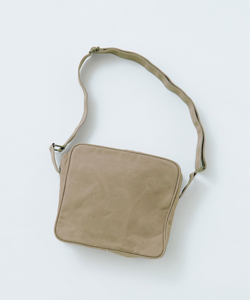 PAR ICI KLASSISK（パーリッシィクラシスク）の「【WEB限定】ateliers PENELOPE BOXショルダーBAG（ショルダーバッグ・レディース・ネイビー/グレー/レッド/マスタード・FREE）」の8枚目の写真