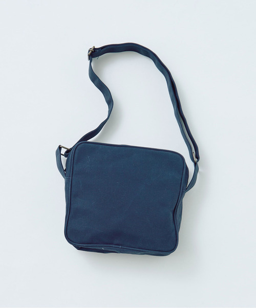 PAR ICI KLASSISK（パーリッシィクラシスク）の「【WEB限定】ateliers PENELOPE BOXショルダーBAG（ショルダーバッグ・レディース・ネイビー/グレー/レッド/マスタード・FREE）」の9枚目の写真