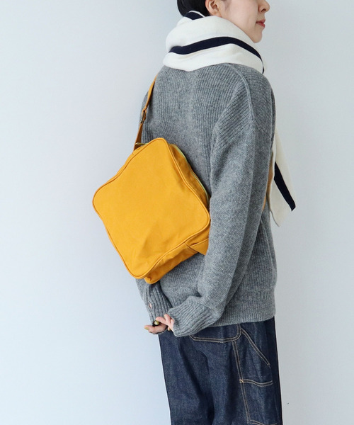 PAR ICI KLASSISK（パーリッシィクラシスク）の「【WEB限定】ateliers PENELOPE BOXショルダーBAG（ショルダーバッグ・レディース・ネイビー/グレー/レッド/マスタード・FREE）」の19枚目の写真