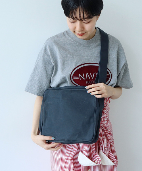 PAR ICI KLASSISK（パーリッシィクラシスク）の「【WEB限定】ateliers PENELOPE BOXショルダーBAG（ショルダーバッグ・レディース・ネイビー/グレー/レッド/マスタード・FREE）」の22枚目の写真