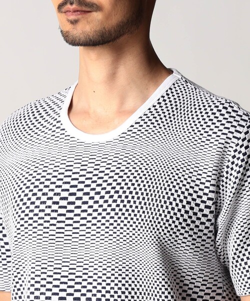 NICOLE CLUB FOR MEN(ニコルクラブフォーメン)の「ジオメトリックジャカード半袖プルオーバー(Tシャツ/カットソー・メンズ・ブラック/その他4/ホワイト/ライトグレー・M/XL/L)」の11枚目の写真