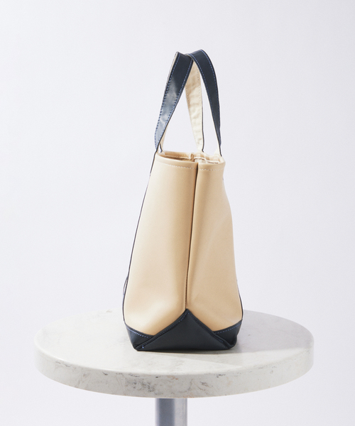 HERITAGE LEATHER(ヘリテージレザー)の「HERITAGE LEATHER / ヘリテージレザー 別注 オール レザー トート L(トートバッグ・メンズ・ネイビー・FREE)」の2枚目の写真