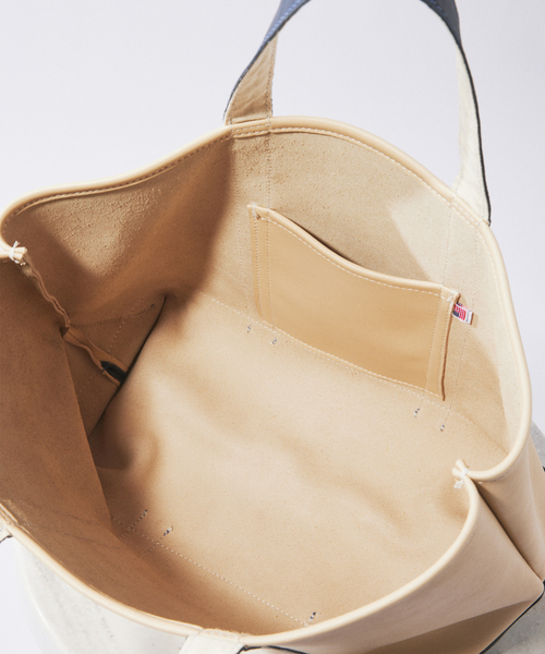 HERITAGE LEATHER(ヘリテージレザー)の「HERITAGE LEATHER / ヘリテージレザー 別注 オール レザー トート L(トートバッグ・メンズ・ネイビー・FREE)」の5枚目の写真