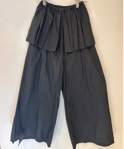sara mallika(サラ マリカ)の「POLY TAFFETA FRILL PANTS(その他パンツ・レディース・ブラック/チェック・S)」の5枚目の写真