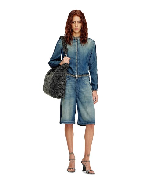 DIESEL（ディーゼル）の「ウィメンズ デニムショートパンツ DE-SIRE-SHORT-S1（その他パンツ・レディース・インディゴブルー・26inch/25inch/24inch/23inch）」の2枚目の写真