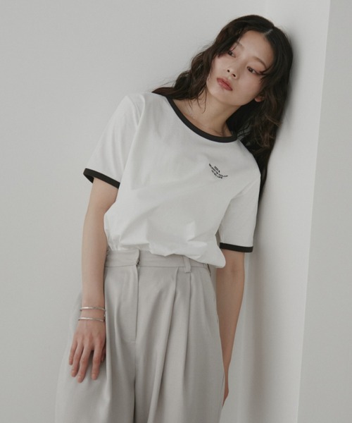Aunt Marie's(アントマリーズ)の「刺繍ロゴリンガーTシャツ(Tシャツ/カットソー・レディース・ホワイト/ナチュラル/ブラック・FREE)」の6枚目の写真