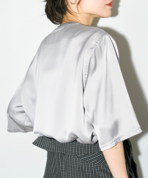 CITYSHOP(シティーショップ)の「《追加2》SATIN Tシャツ(Tシャツ/カットソー・レディース・ブラック/ホワイト/シルバー・FREE)」の8枚目の写真