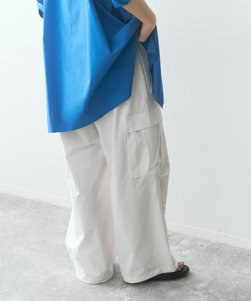 Spick & Span（スピックアンドスパン）の「SHEN TANAKA*S パラシュートパンツ（カーゴパンツ・レディース・ホワイト/ネイビー・38/36）」の7枚目の写真