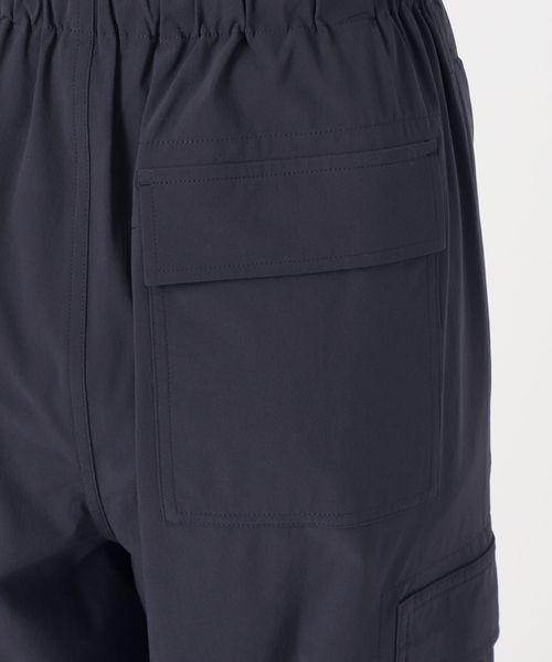 Spick & Span（スピックアンドスパン）の「SHEN TANAKA*S パラシュートパンツ（カーゴパンツ・レディース・ホワイト/ネイビー・38/36）」の21枚目の写真