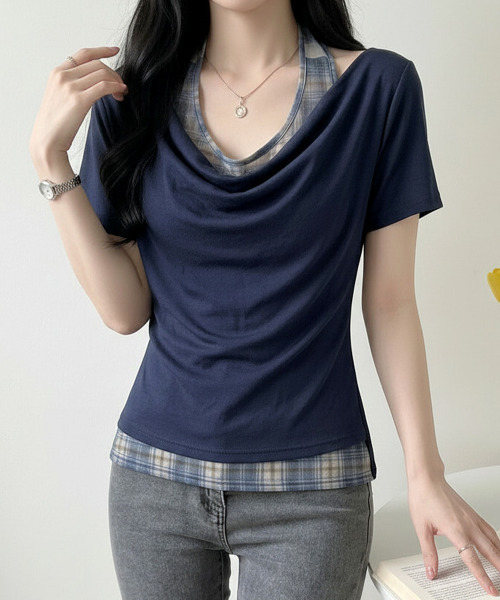 VIVID LADY(ビビッドレディー)の「シアーチェックホルターネック レイヤード風ドレープトップス(Tシャツ/カットソー・レディース・グレー/ベージュ/ネイビー・FREE)」の16枚目の写真