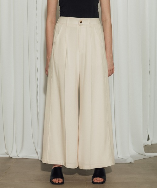 CITY TOKYO(シティトウキョウ)の「【CITY TOKYO/シティートウキョウ】Back Satin Georgette Pants/バックサテンジョーゼットパンツ(その他パンツ・レディース・アイボリー/ブラック・1)」の2枚目の写真