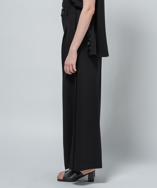 CITY TOKYO(シティトウキョウ)の「【CITY TOKYO/シティートウキョウ】Back Satin Georgette Pants/バックサテンジョーゼットパンツ(その他パンツ・レディース・アイボリー/ブラック・1)」の4枚目の写真